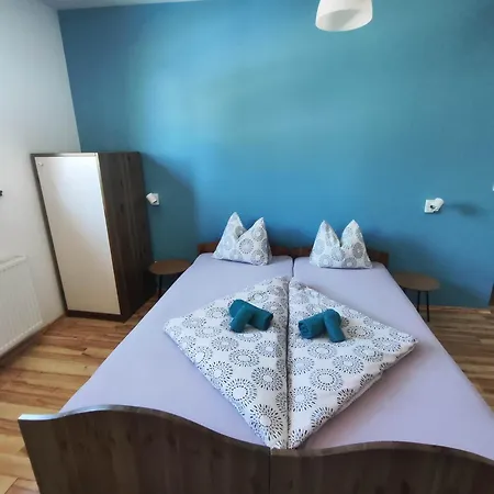 Velociped Vendeghaz Διαμέρισμα *