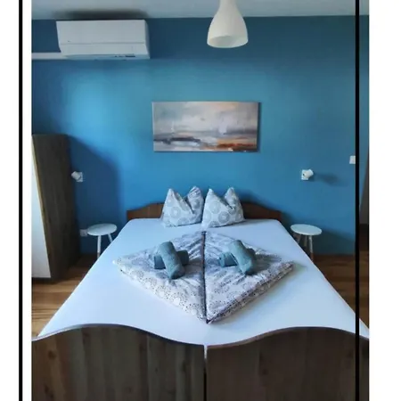 Velociped Vendeghaz Apartman
