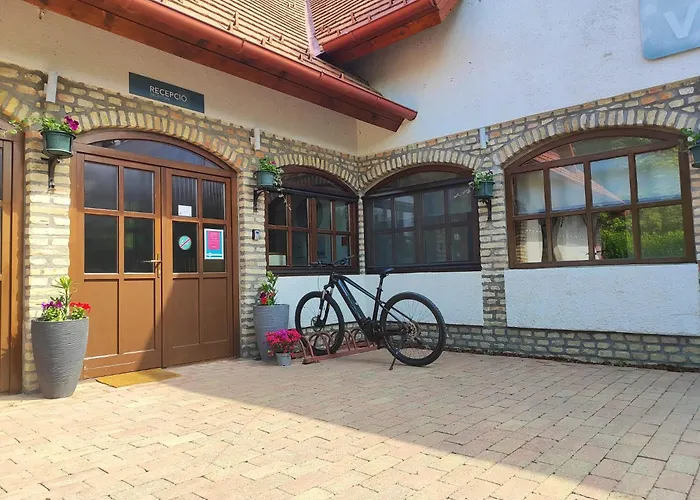شقة Velociped Vendeghaz *